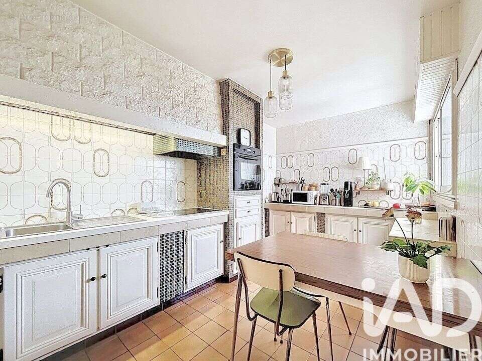 Photo 6 - Appartement à AUBERVILLIERS