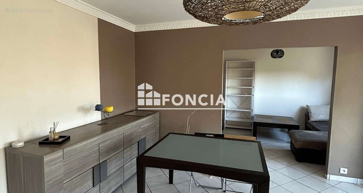 Appartement à BRON