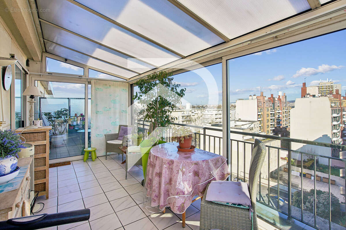 Appartement à COLOMBES