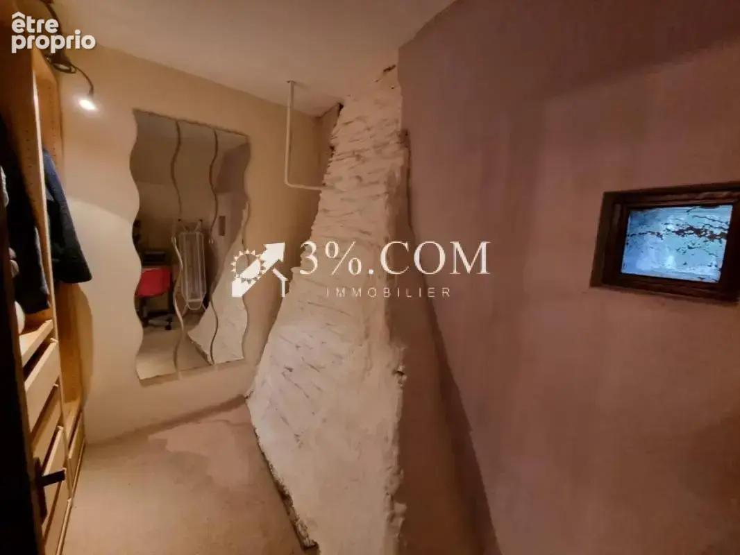 Jolie maison en pierres avec petite dépendance - photo 9
