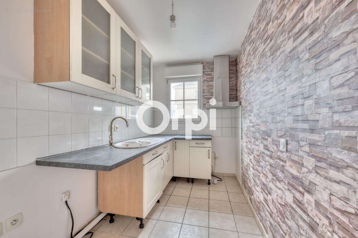 Appartement à BUSSY-SAINT-GEORGES