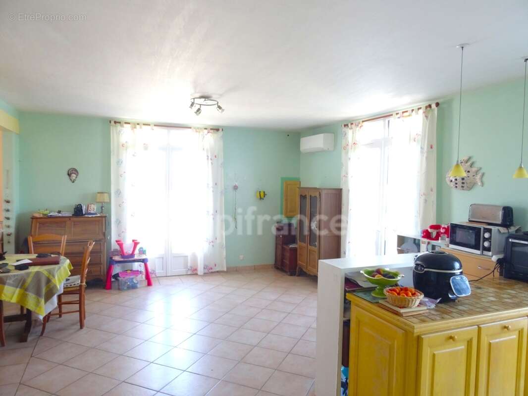 Maison à vendre 4 pièces SAINT PIERRE D'OLERON (17) - photo 3