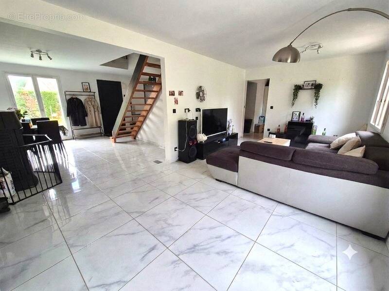 Maison à ABLIS