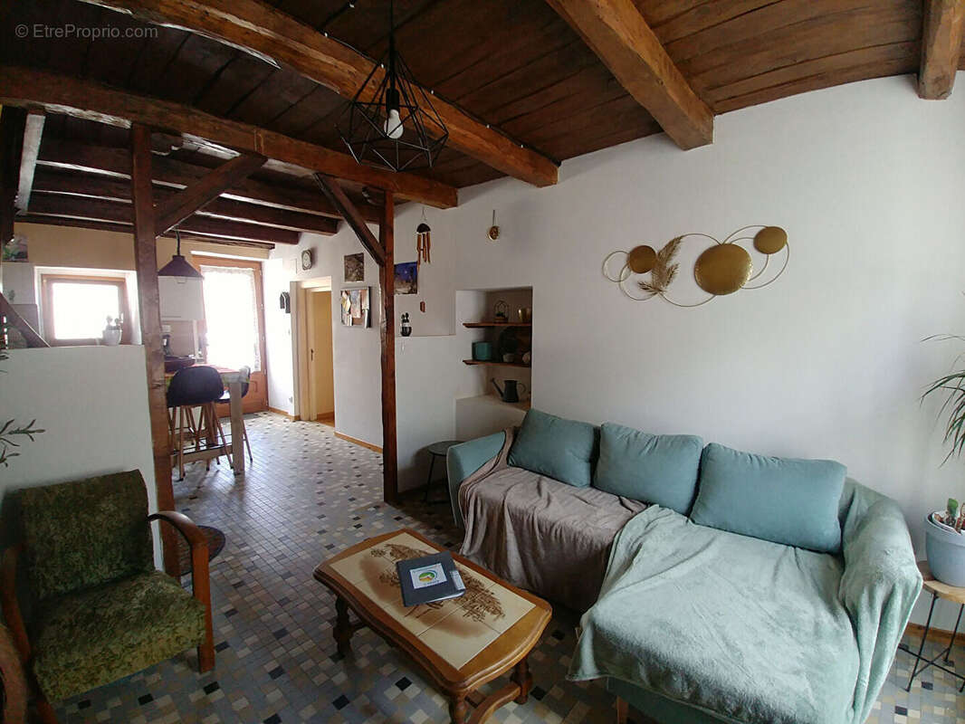 Maison à MONTRICOUX