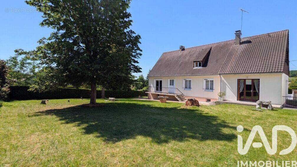 Photo 1 - Maison à MAULE