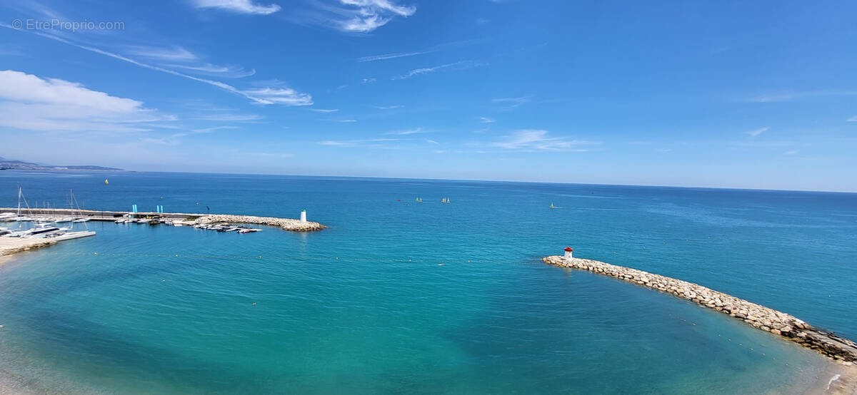 Appartement à VILLENEUVE-LOUBET