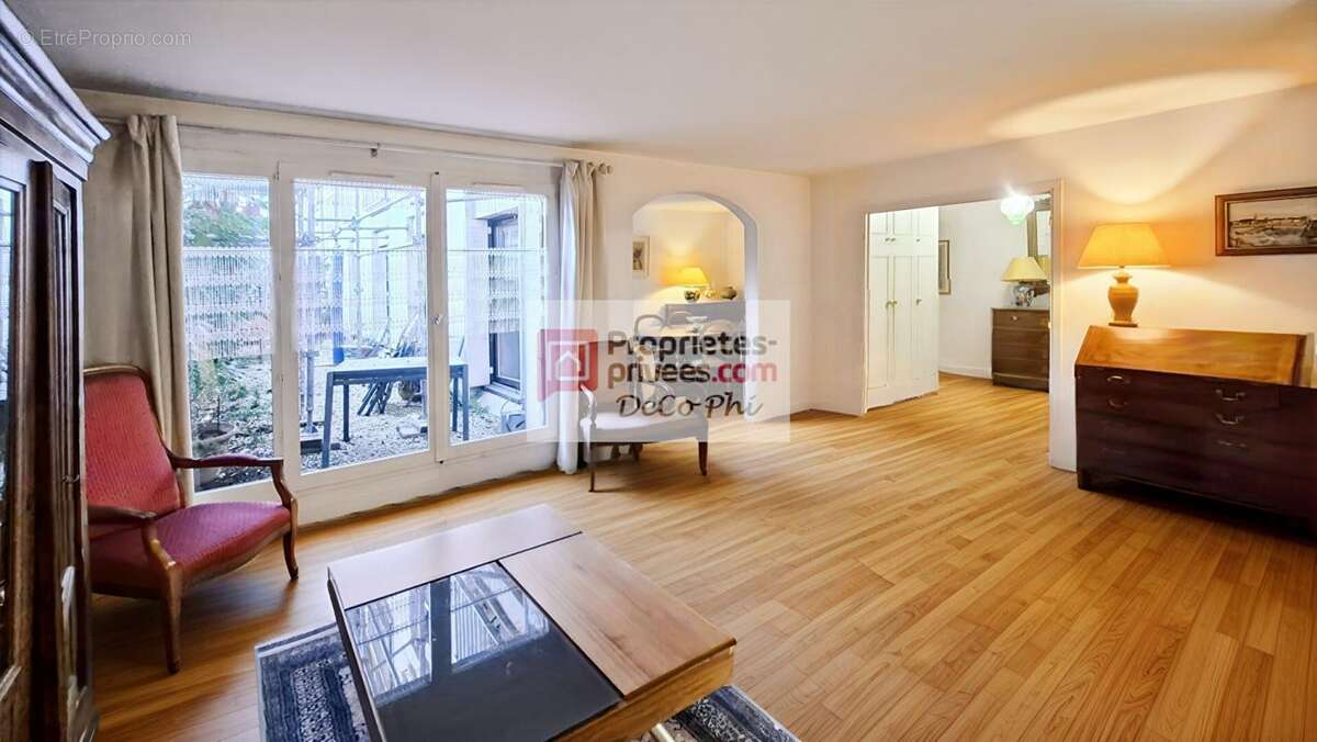 Appartement à VERSAILLES