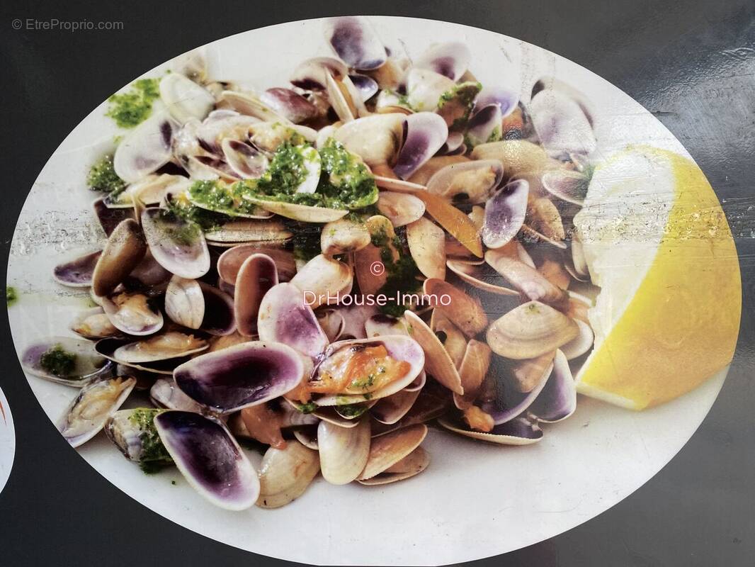 Commerce à LE GRAU-DU-ROI