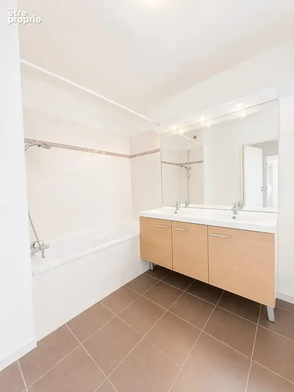 Appartement 3 pièces 56 m² à vendre à Auray (56400) - photo 4