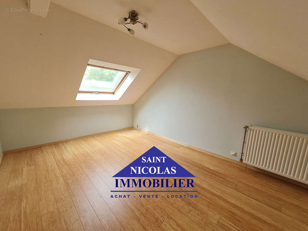 Maison à SAINT-AUBIN-DES-CHATEAUX