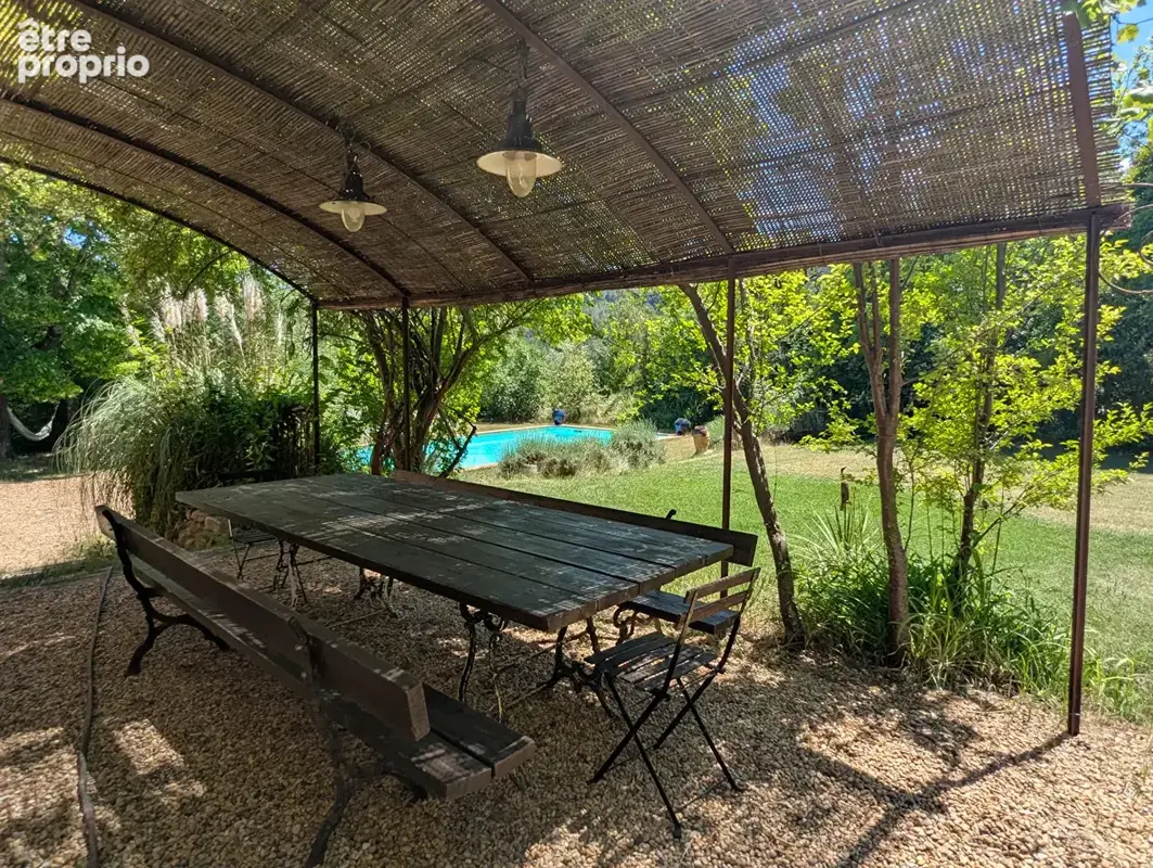 VILLECROZE bastide du 19e, 8 pièces, 180 m², 1 ha de terrain, piscine - photo 7
