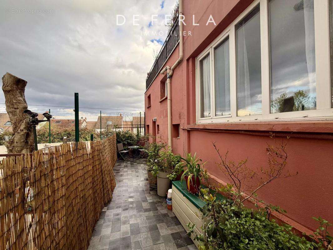 Appartement à SURESNES