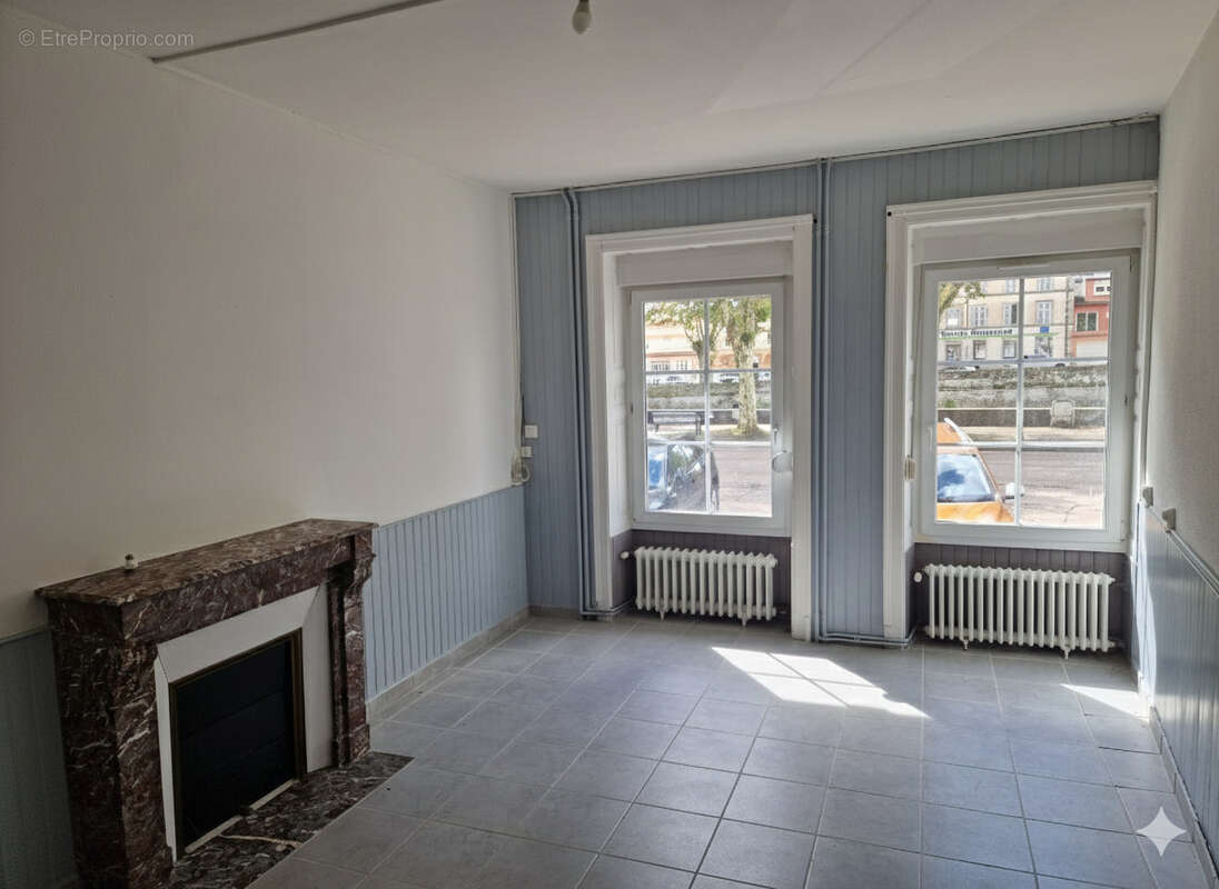 Maison à SAINT-LOUP-SUR-SEMOUSE