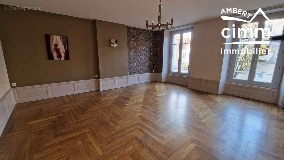 Appartement à AMBERT