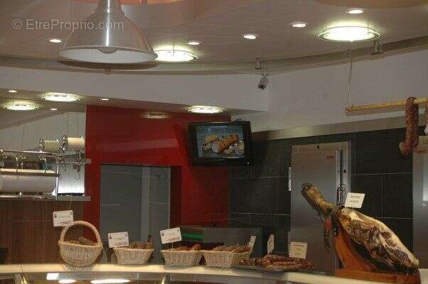 Commerce à MAZERES-SUR-SALAT