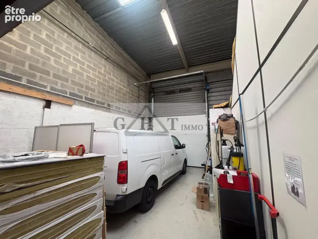 Photo Commerce à Vaux-Le-Penil au prix de 360 000€