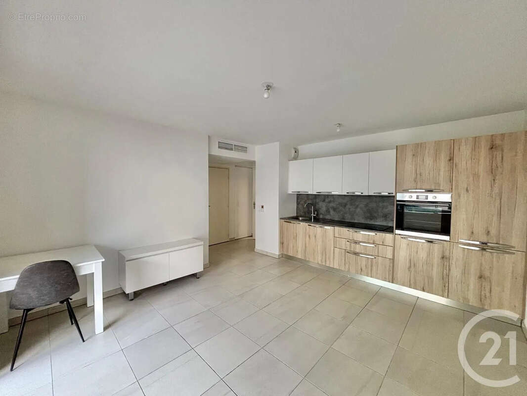 Appartement à BEAUSOLEIL