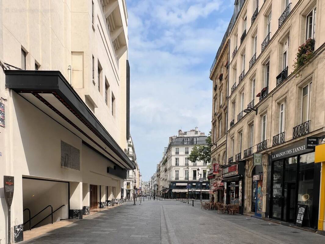 Appartement à PARIS-2E