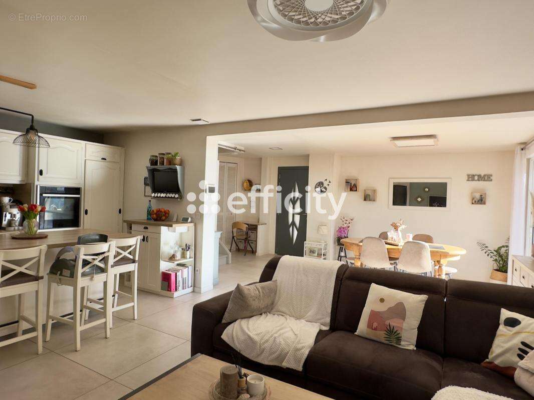 Maison à ENSUES-LA-REDONNE