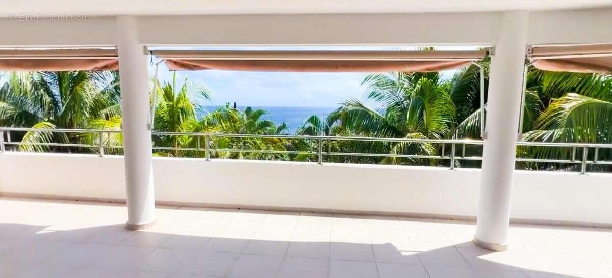 Photo 2 - Appartement à SCHOELCHER