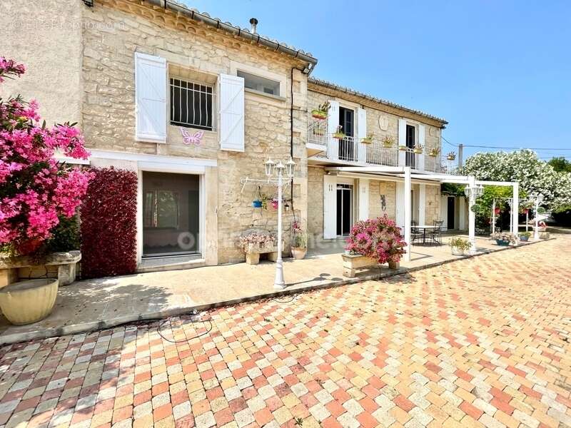 Maison à BELLEGARDE