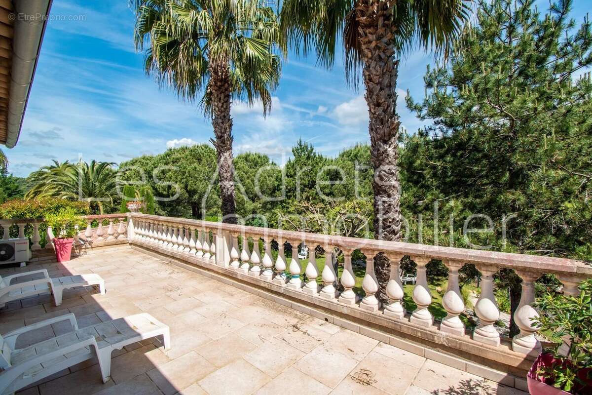 Maison à LES ADRETS-DE-L&#039;ESTEREL