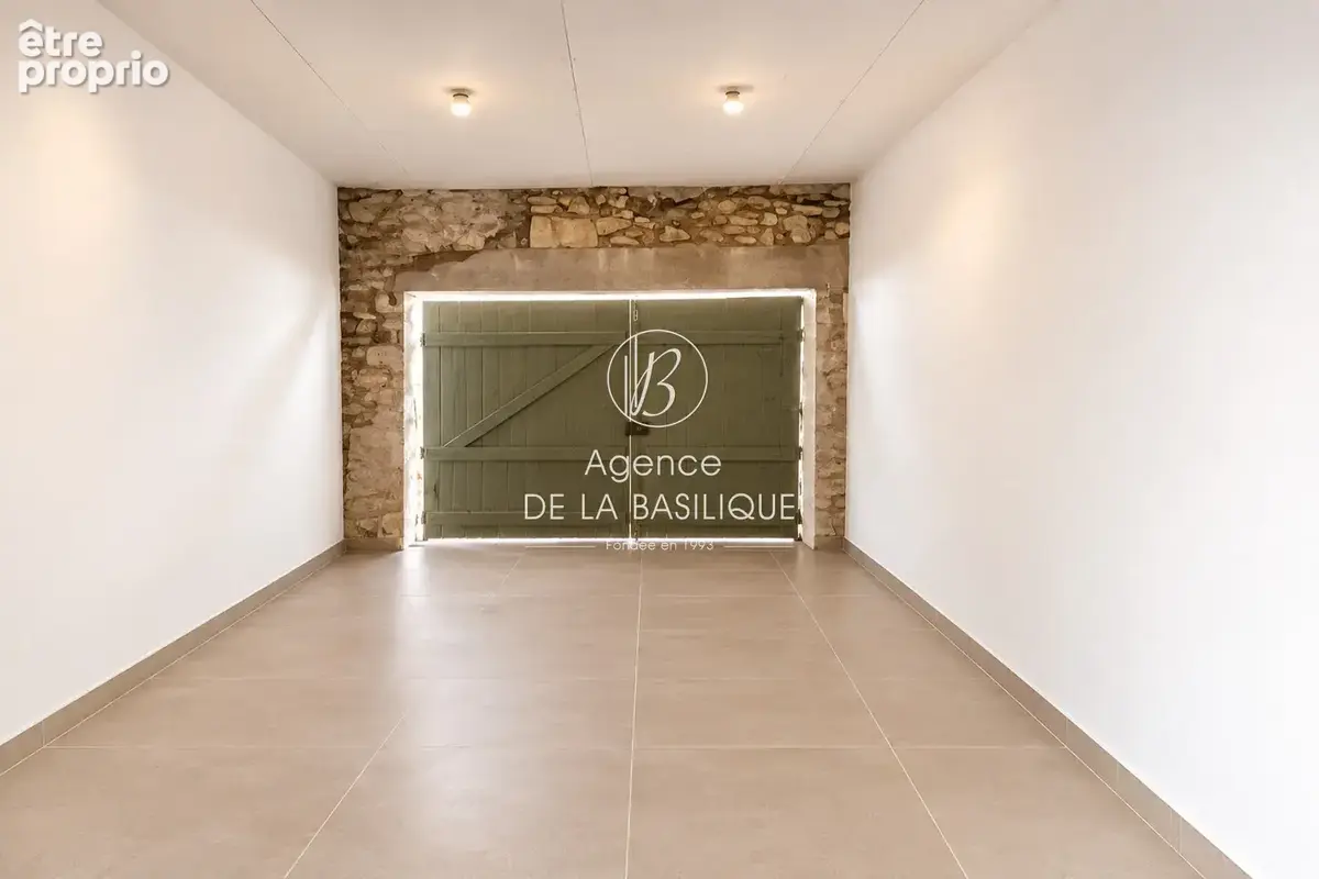 Maison 5 pièces 110 m² à vendre à Saint-Maximin-La-Sainte-Baume (83470) - photo 8