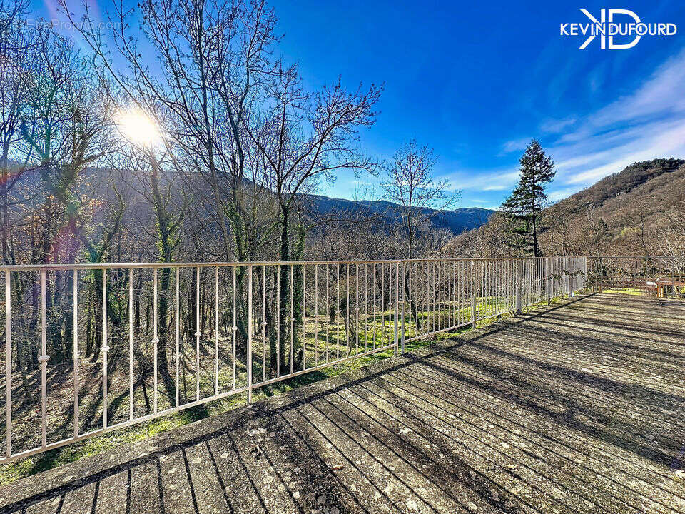 Maison à MONTPEZAT-SOUS-BAUZON