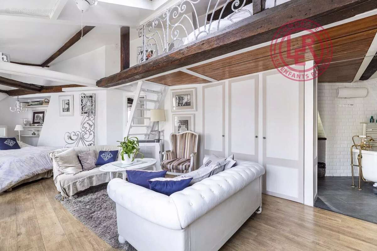 Appartement à PARIS-6E