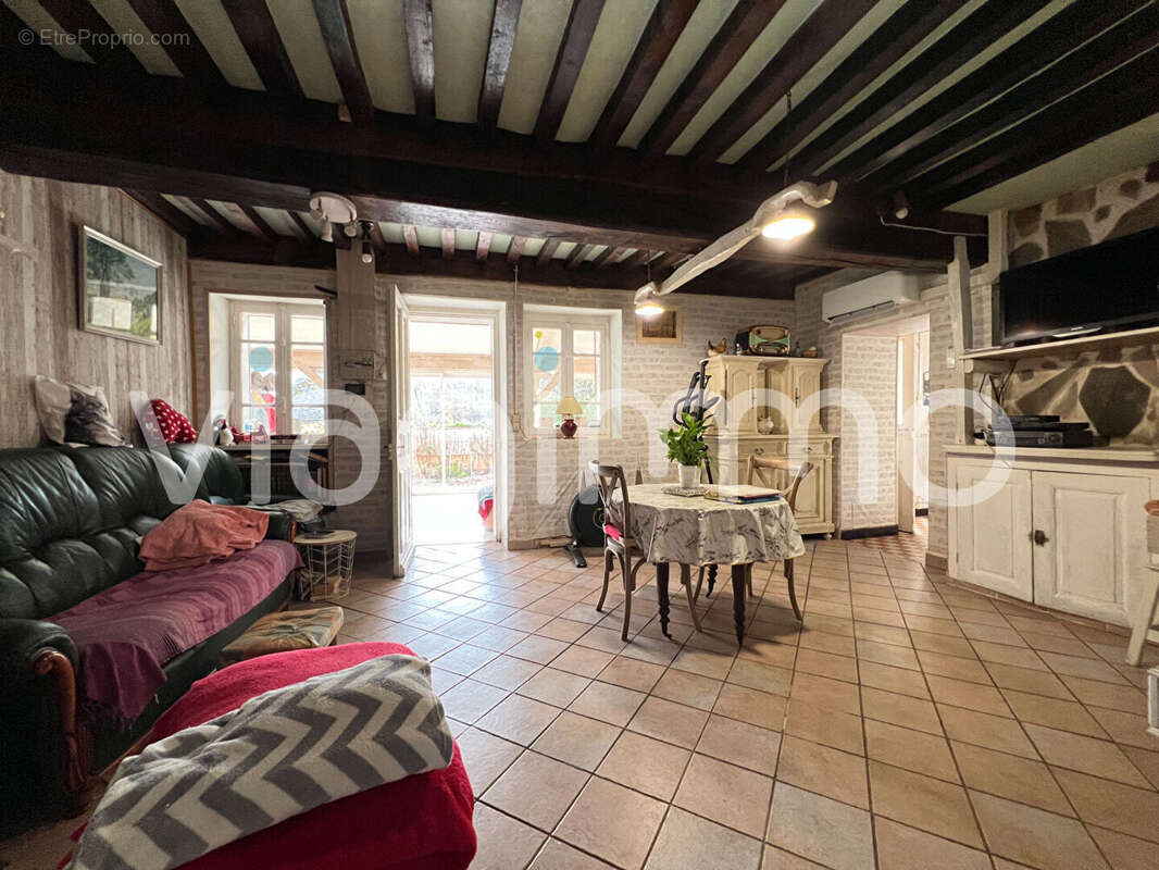 Maison à MOUX-EN-MORVAN