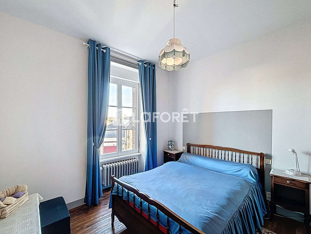 Maison à LA FERRIERE-AUX-ETANGS