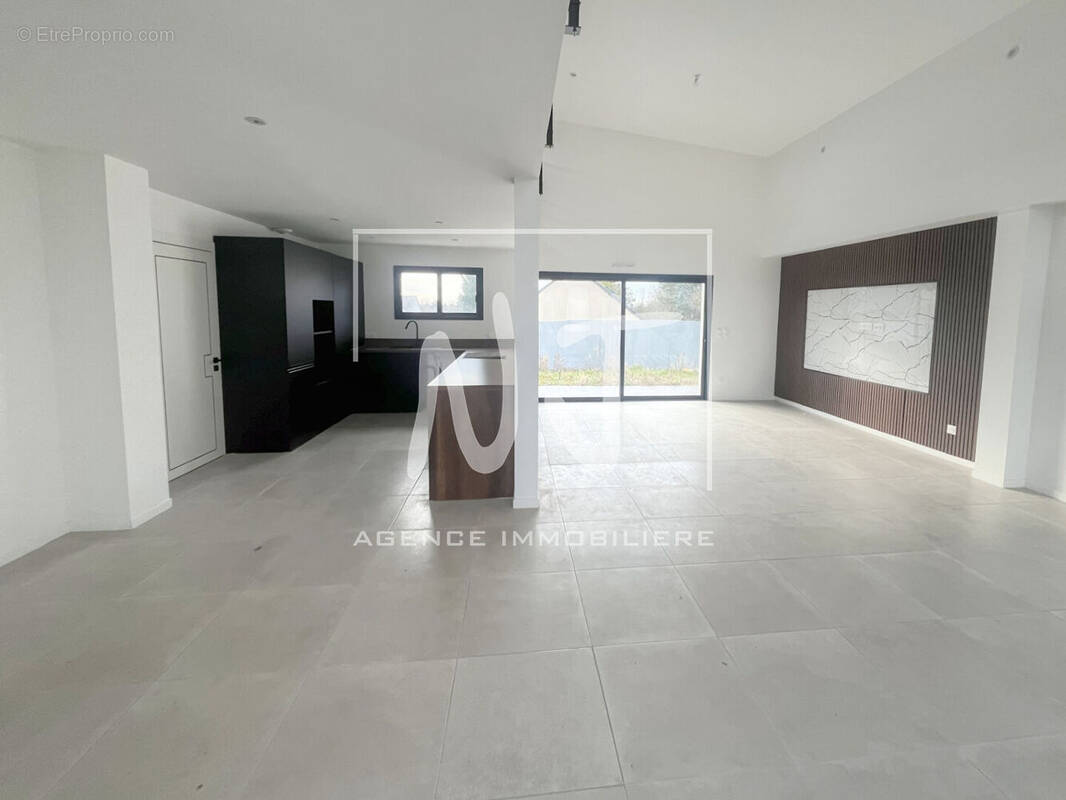 Maison à SAINT-MELAINE-SUR-AUBANCE