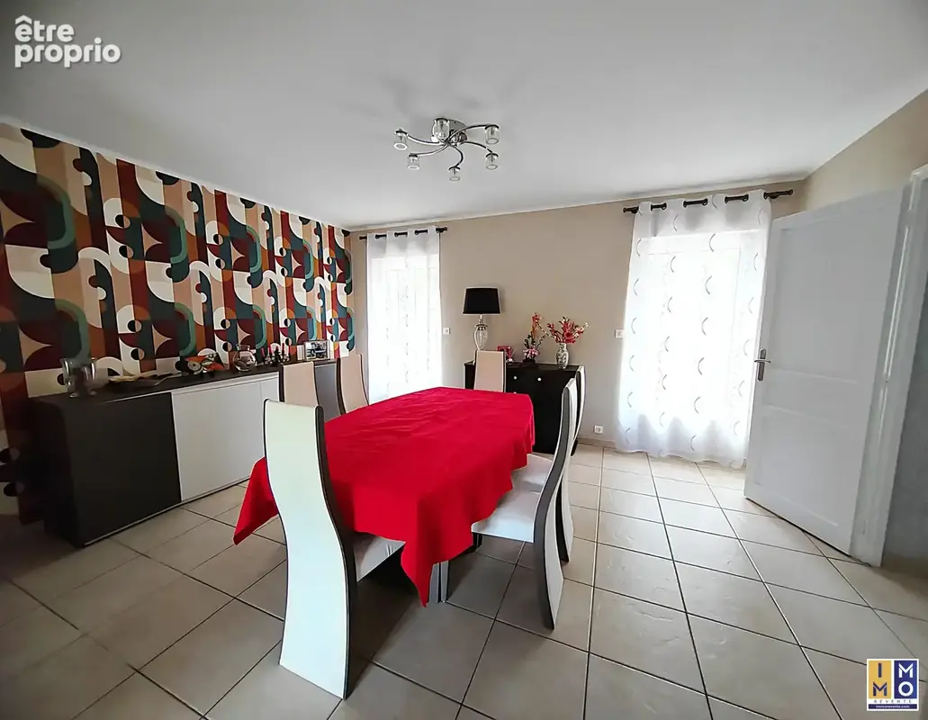 Maison 4 pièces 136 m² à vendre à Vierzon (18100) - photo 7