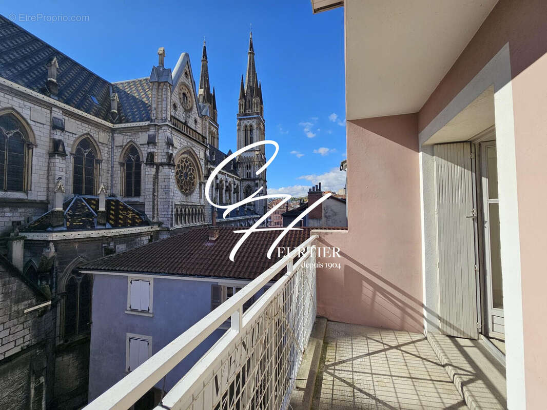 Appartement à VOIRON
