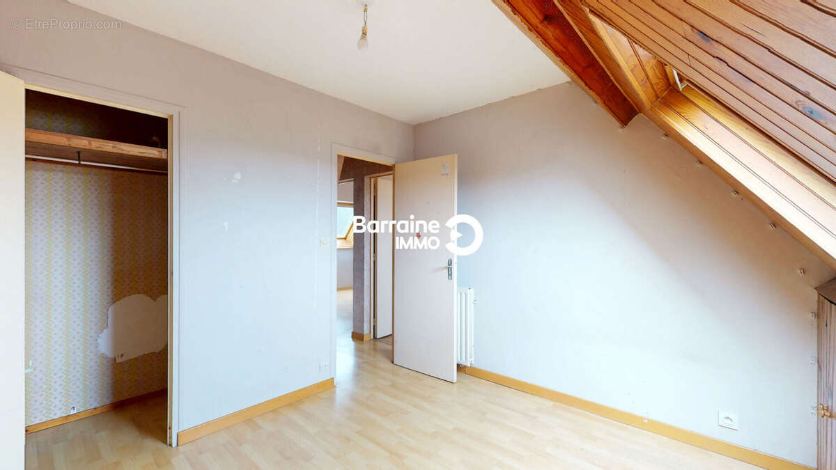 BARRAINE IMMO : A VENDRE - Maison 5 pièces à Brest - Secteur Cavale Blanche PZ00341-FL - photo 12