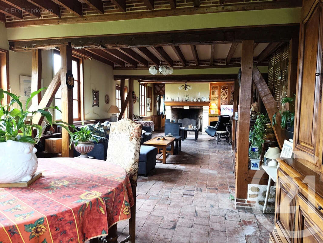 Maison à BERNAY