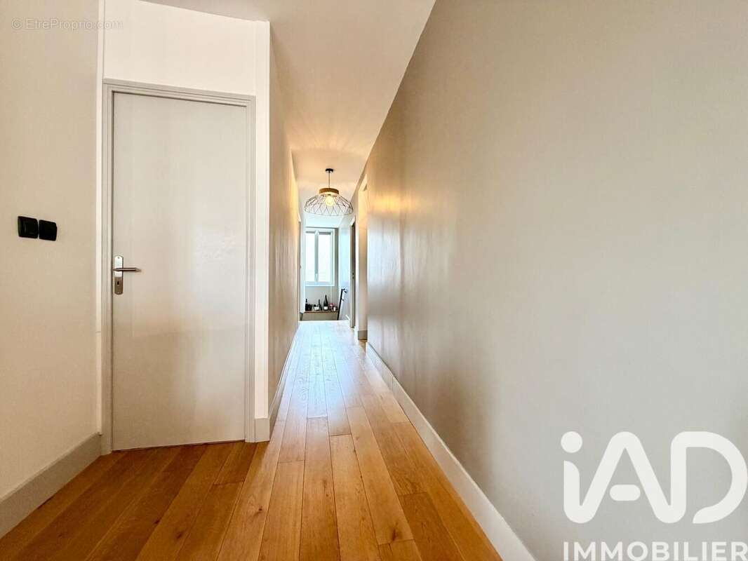 Photo 9 - Appartement à REIMS