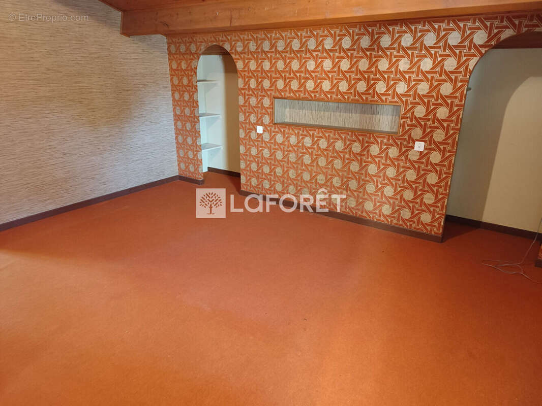 Maison à MONTANS