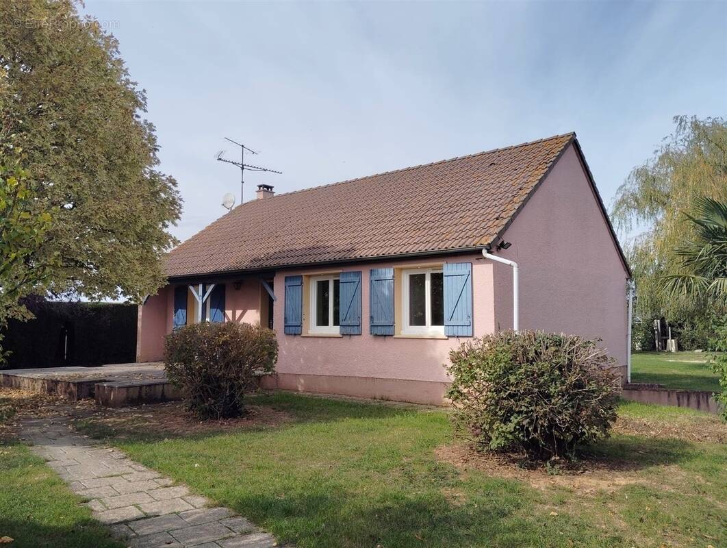 Maison à NONANCOURT