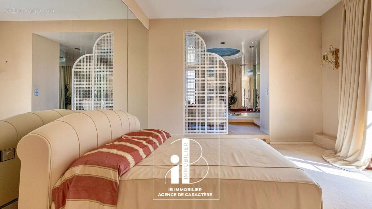 Maison à FONTAINEBLEAU