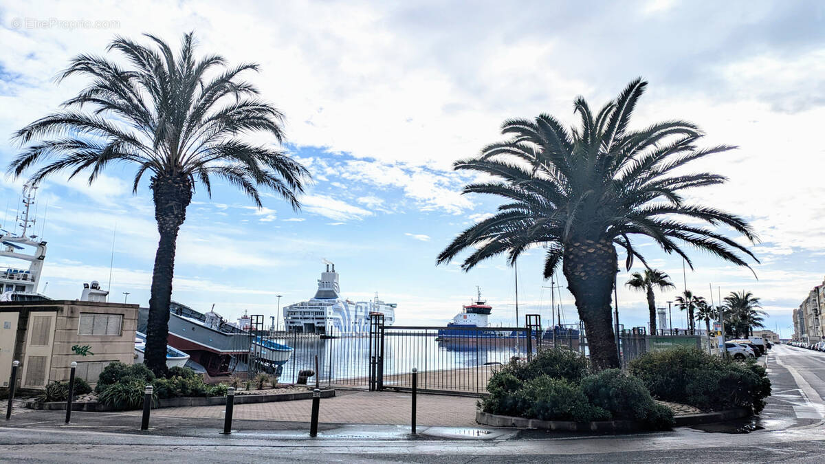 SÈTE (34) — Appartement Haussmannien XIX siècle de 254 m2 avec vue mer panoramique - photo 2