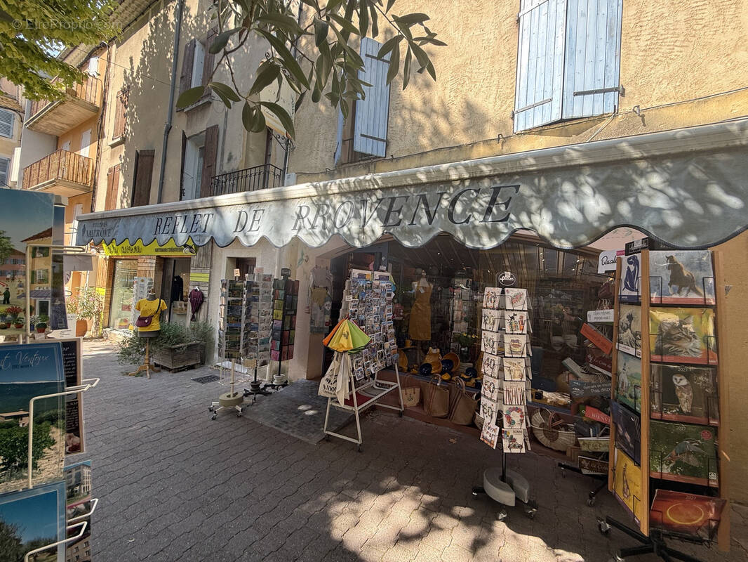 Commerce à NYONS