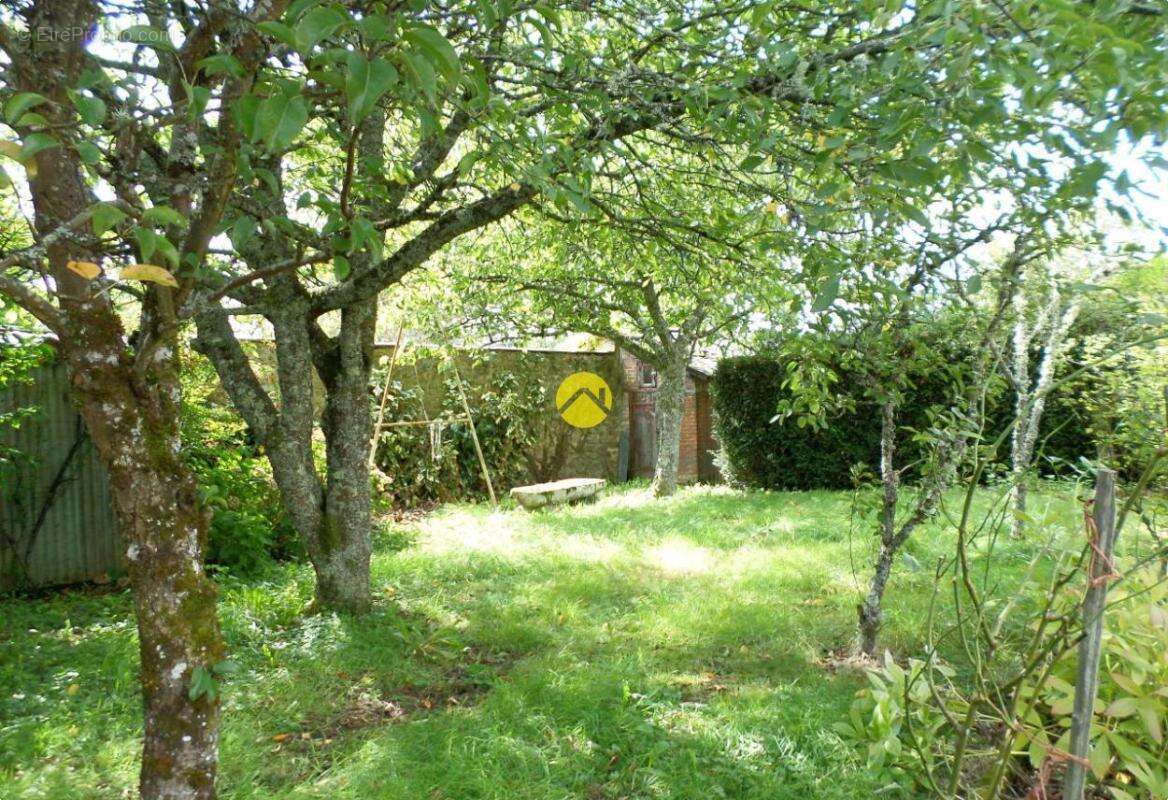 Maison à LE GRAND-BOURG