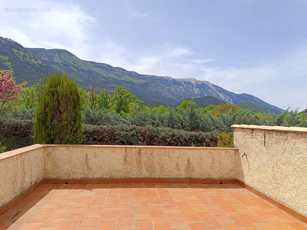 Savoillan / maison a vendre sur 1.3ha de terrain, vue imprenable - photo 9