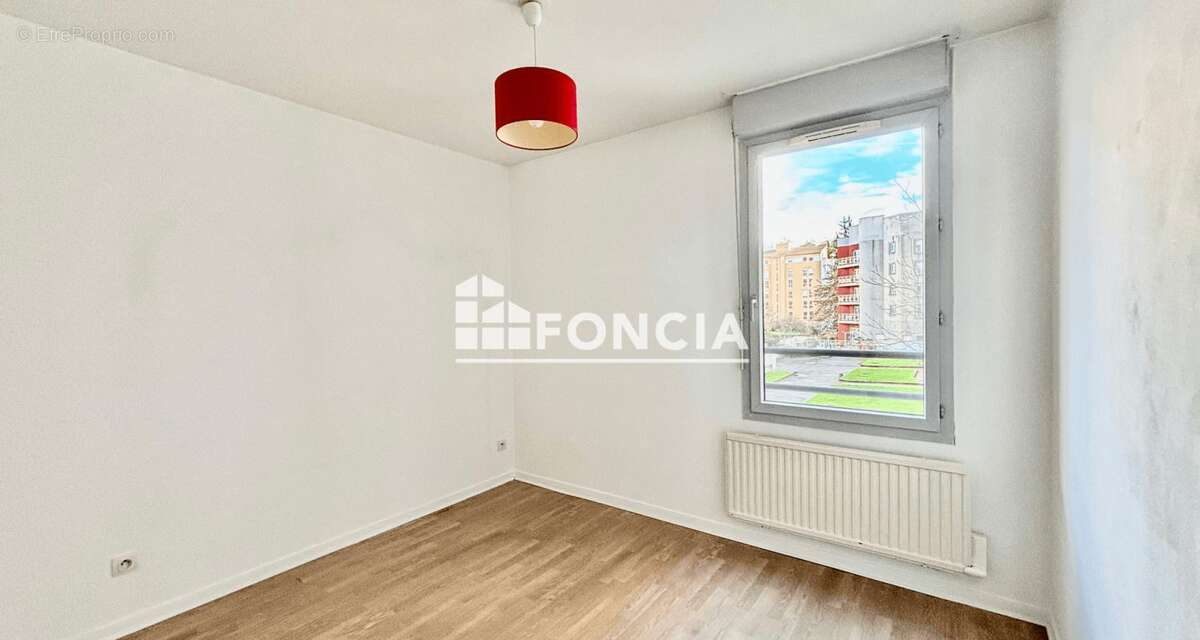Appartement à LYON-9E