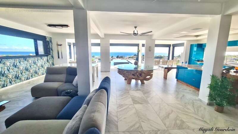 Maison à SAINT-FRANCOIS