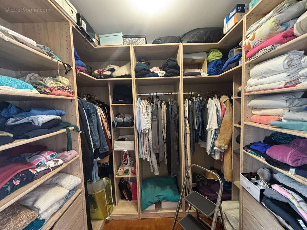 Appartement à COURSAN