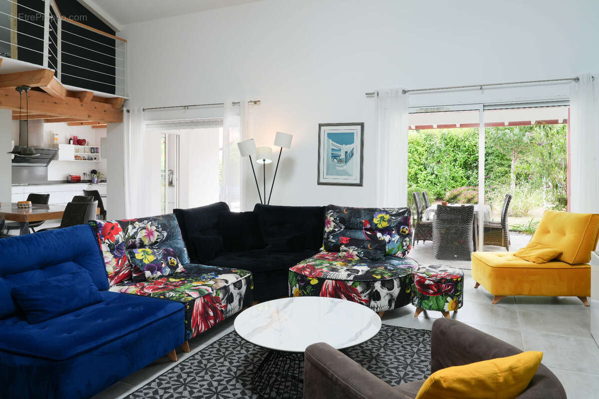 Maison contemporaine d’exception avec piscine – Élégance, confort et performance énergétique au cœur de Larressore - photo 4