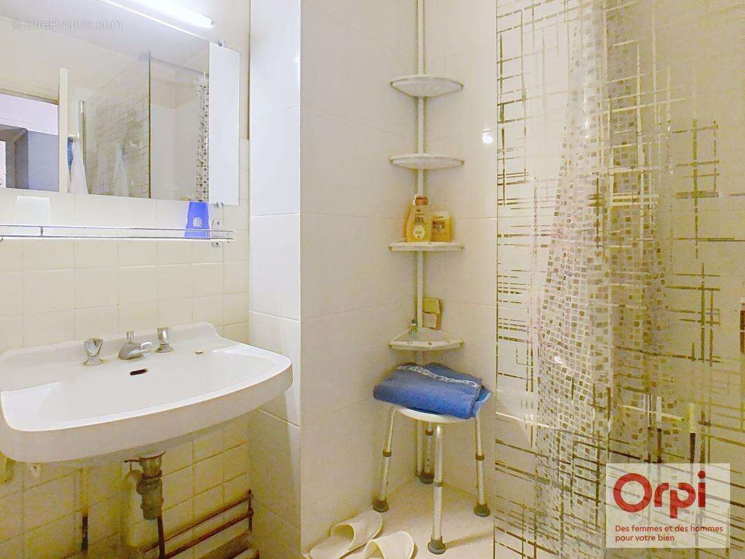 Appartement à ISSY-LES-MOULINEAUX