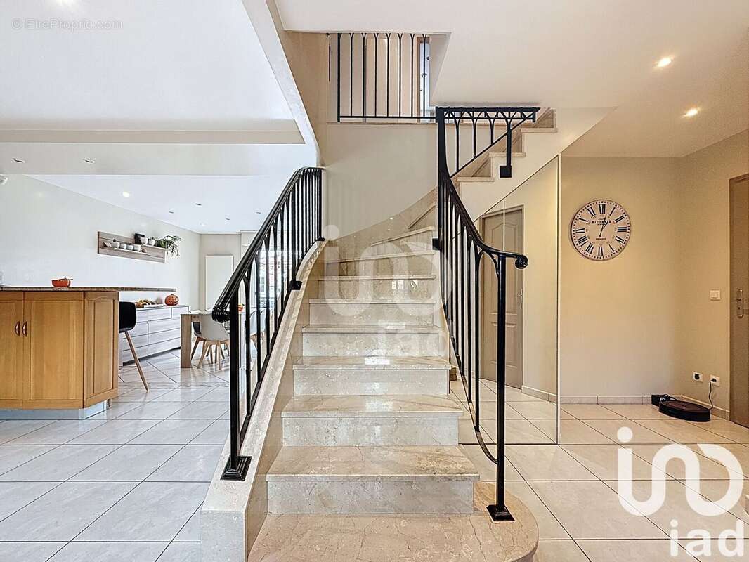 Photo 8 - Maison à LAGNY-SUR-MARNE